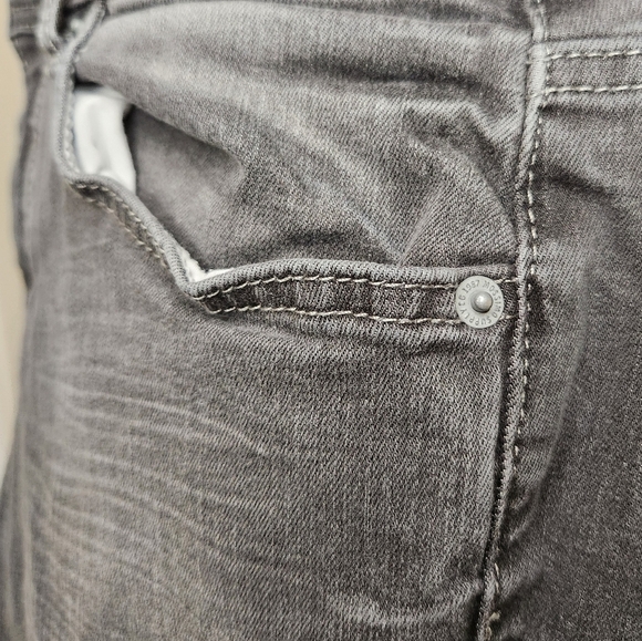 Mossimo vintage black skinny jeans - Picture 5 of 10